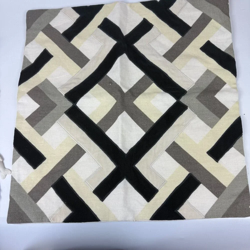Williams-Sonoma Throw Pillow Cover Linen Velvet Applique Beige Geometric set of